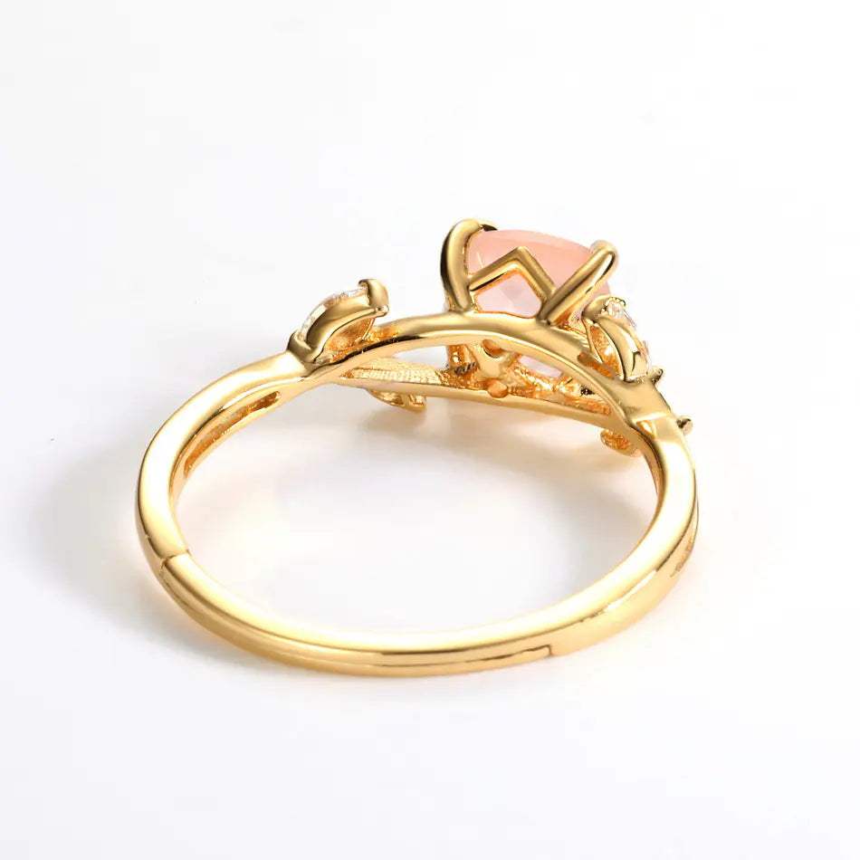 Anillo de Hoja de Cuarzo Rosa Natural.