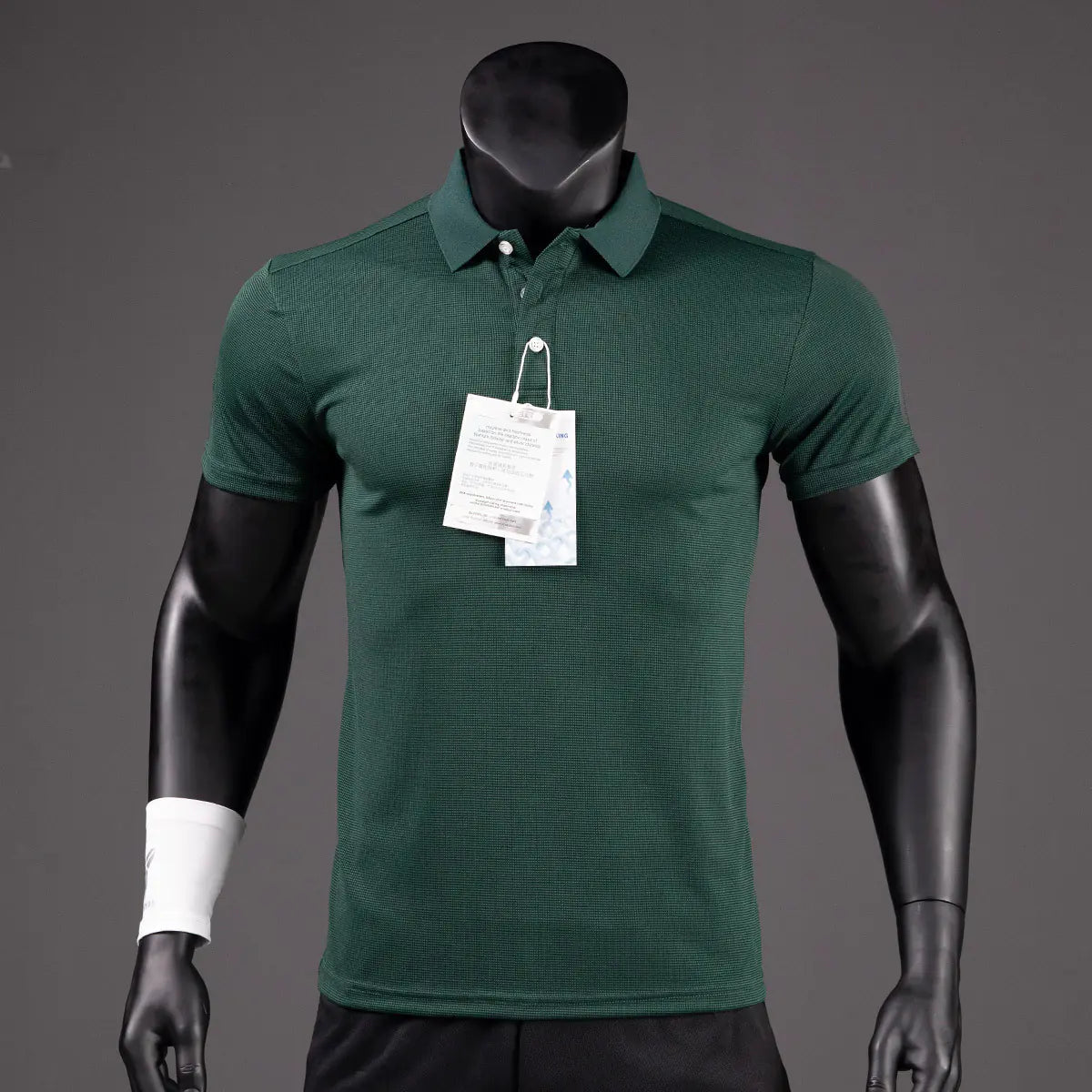 Polo deportivo funcional con tejido de secado rápido