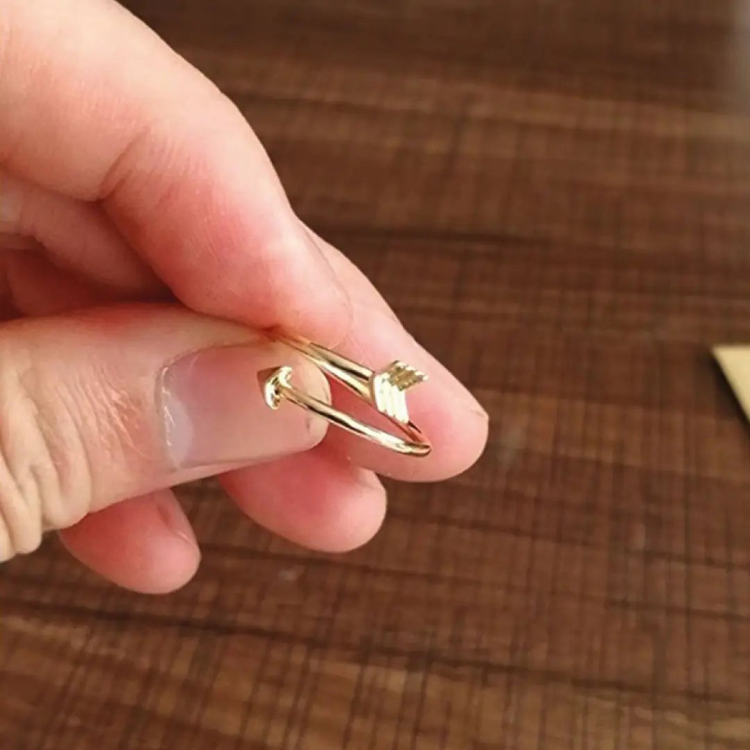Anillo Delicado de Flecha