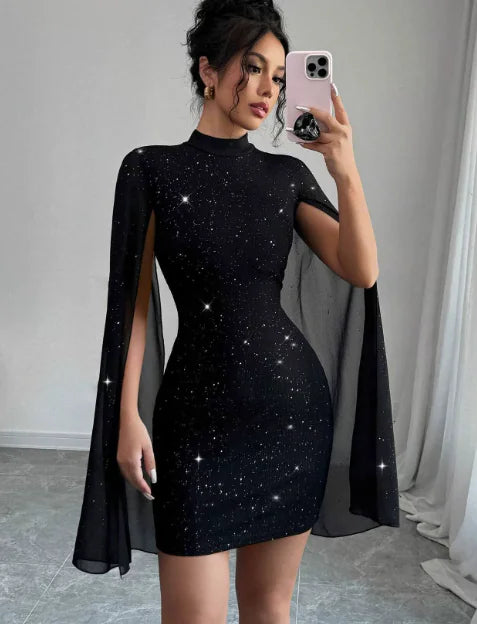 Vestido Ajustado con Capa de Gasa y Perlas con Cuello Redondo